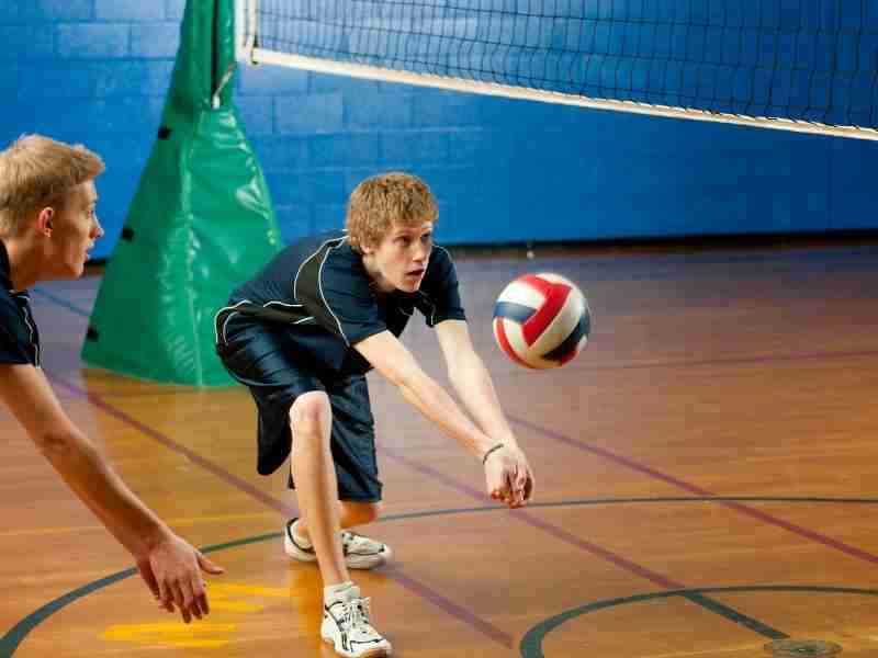 How to Perform Dig in Volleyball?